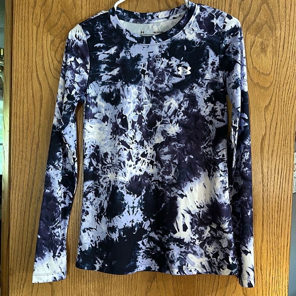 Under Armor Velocity Printed long sleeve Women’s T shirt purple and white.